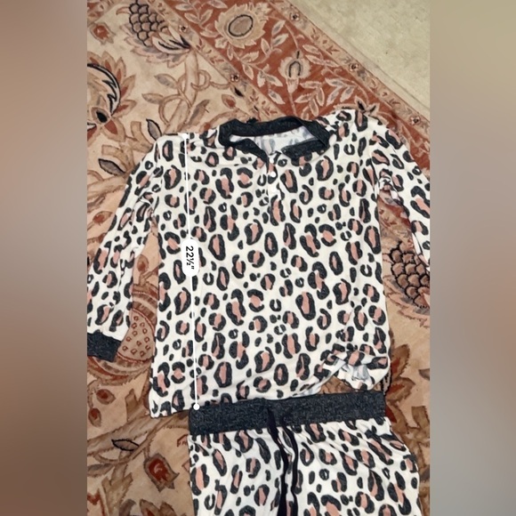 Ultrasoft animal, print long sleeve and long pants, pajamas, set size medium - Picture 5 of 10